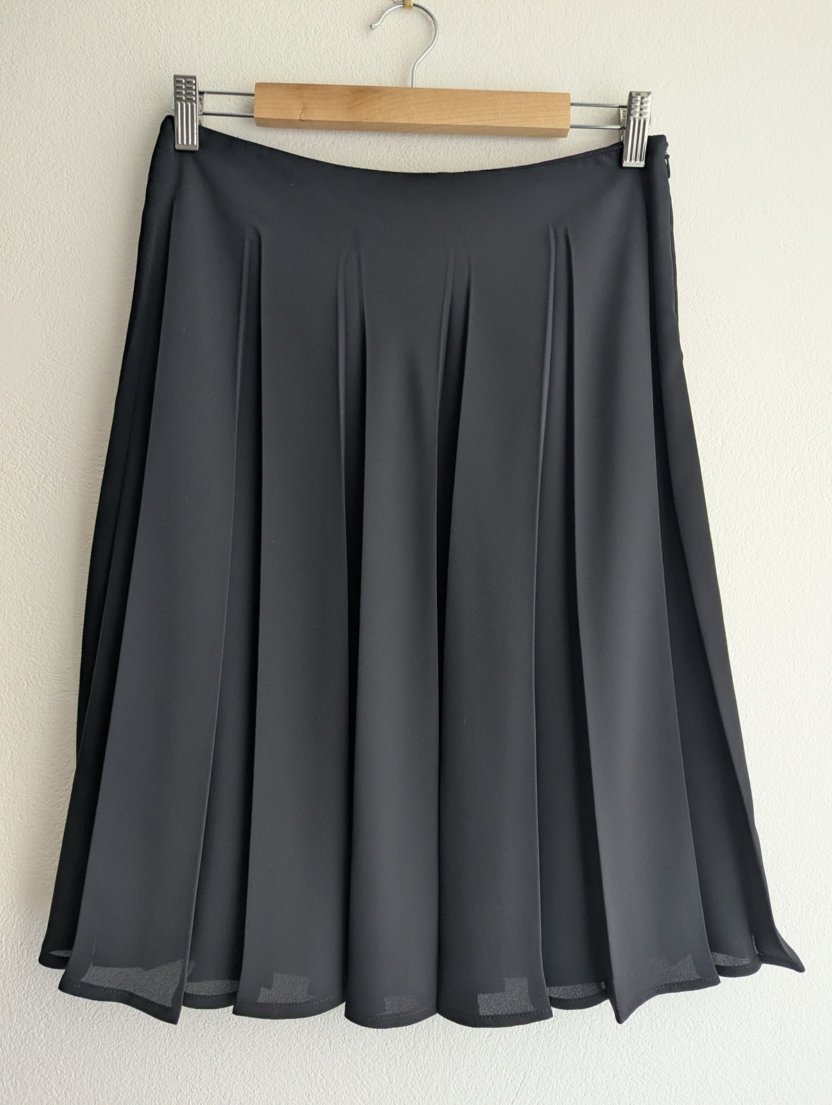 Sinéquanone Black Pleated Knee-Length Skirt