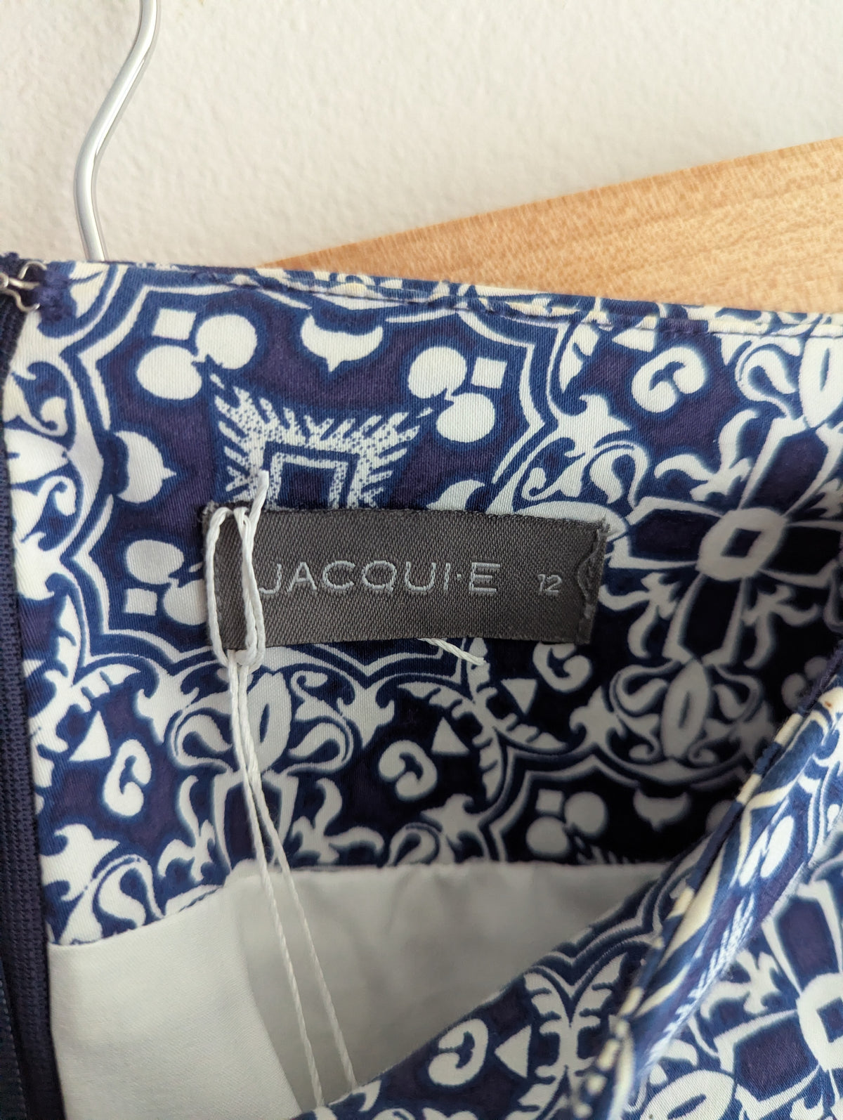 Jacqui e Blue and White Geometric Print Skirt