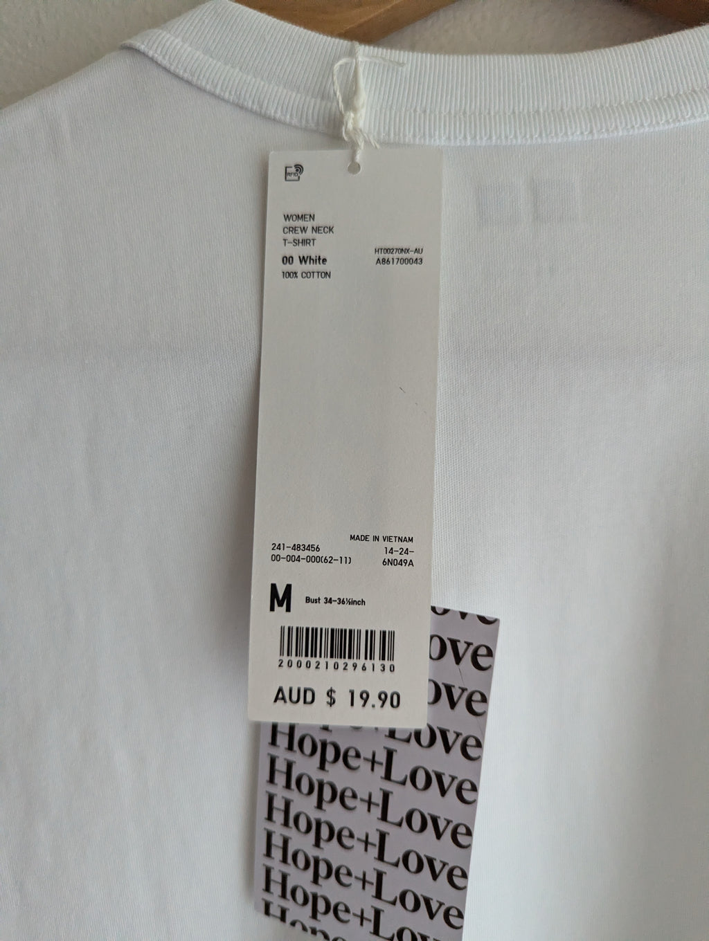 Uniqlo White Crew Neck Tee T Shirt