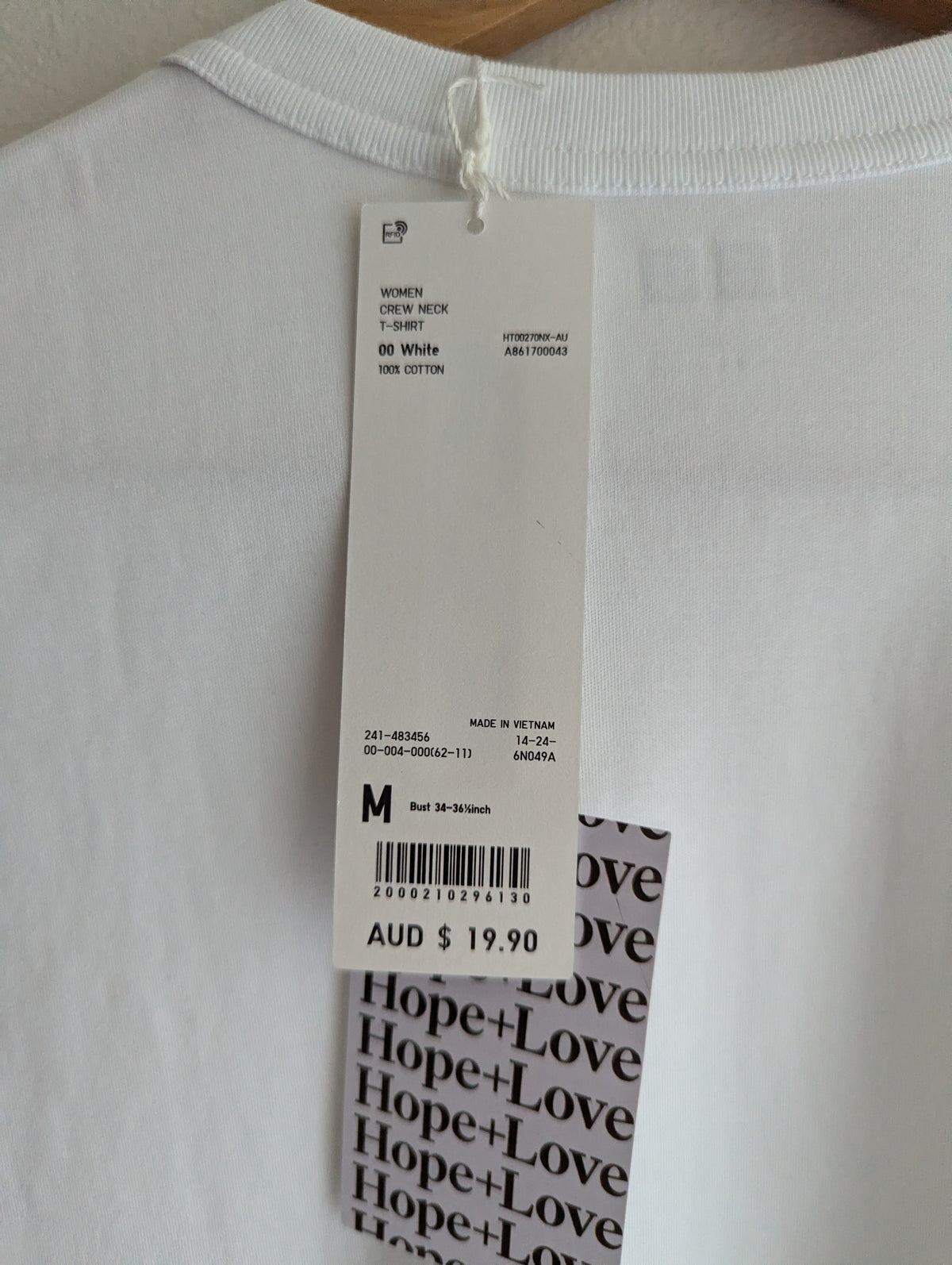 Uniqlo White Crew Neck Tee T Shirt