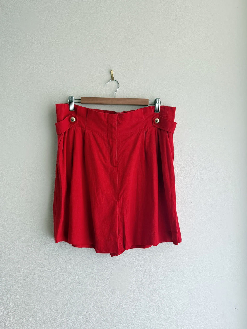 Review Tailored Linen-Blend Shorts