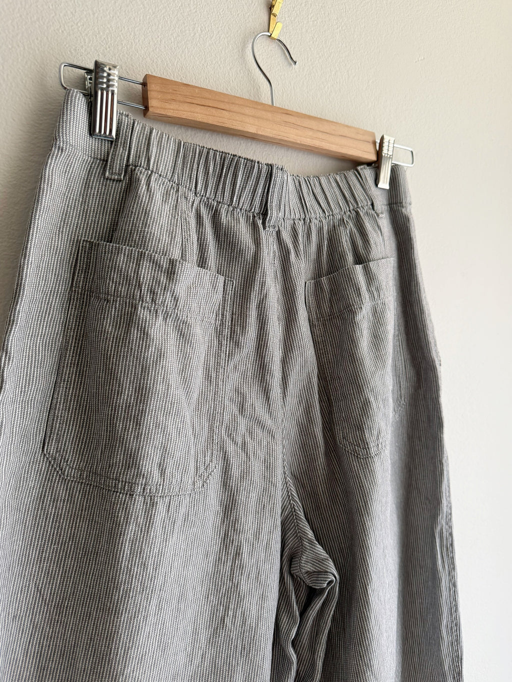 Uniqlo Grey Pinstripe Linen-Cotton Pants
