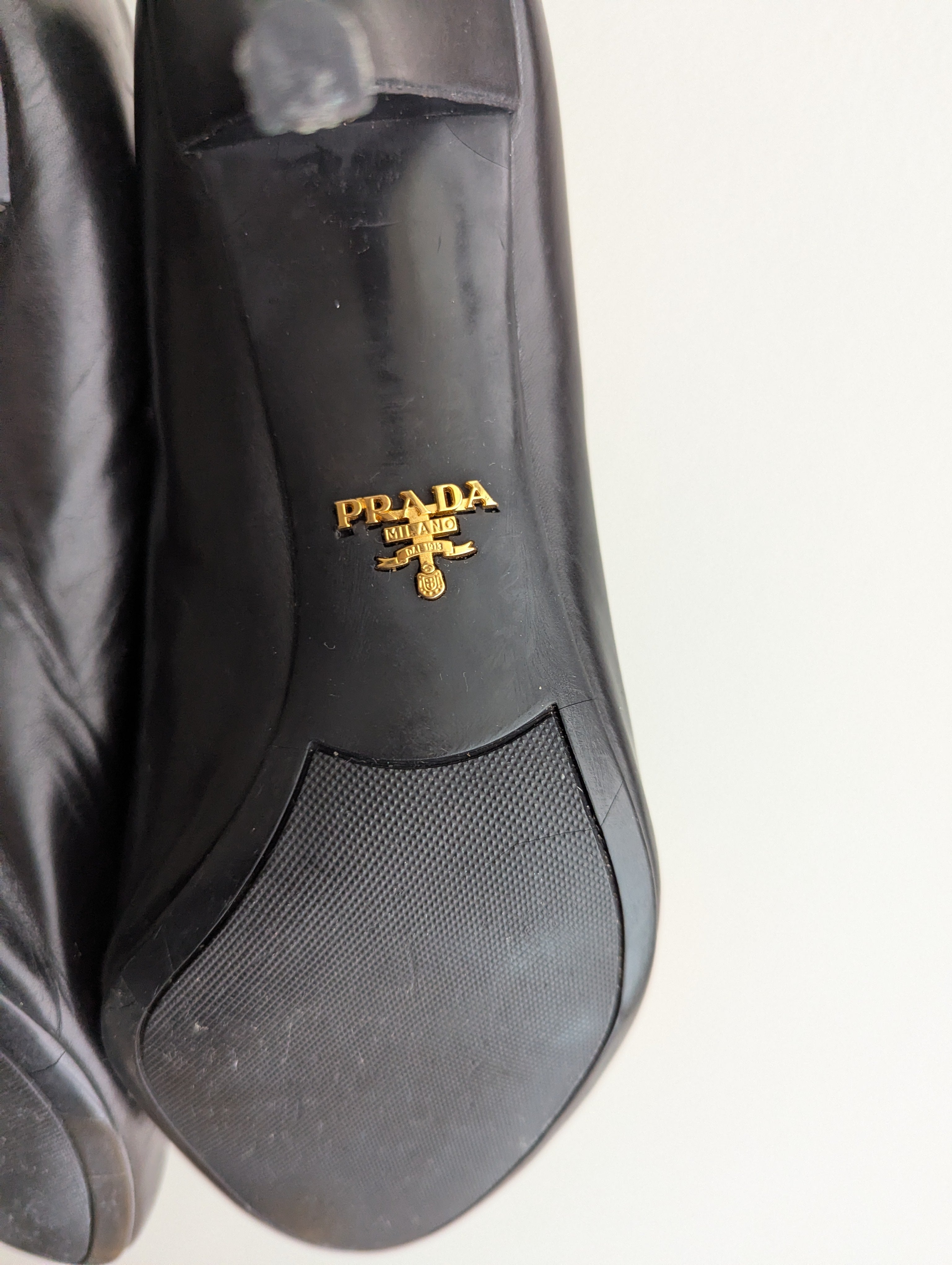 Prada Black Leather Pumps