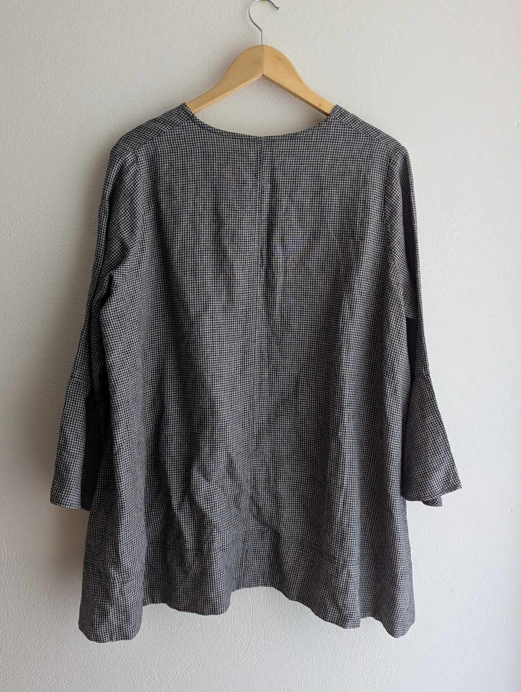 Eva's Sunday Linen Tunic Top