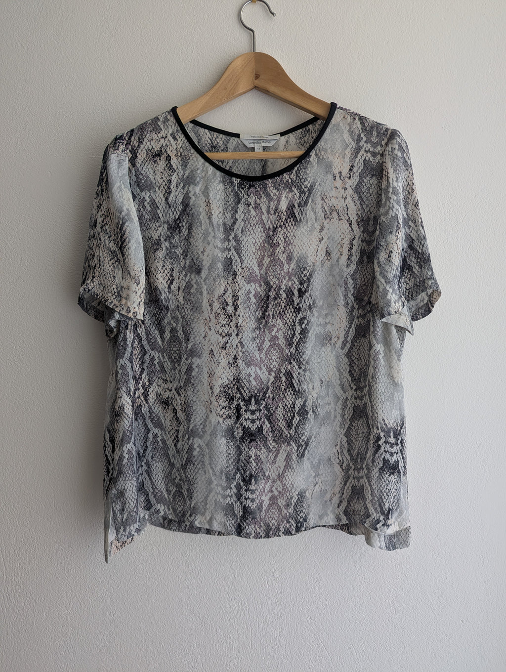 Veronika Maine Snake Print Top