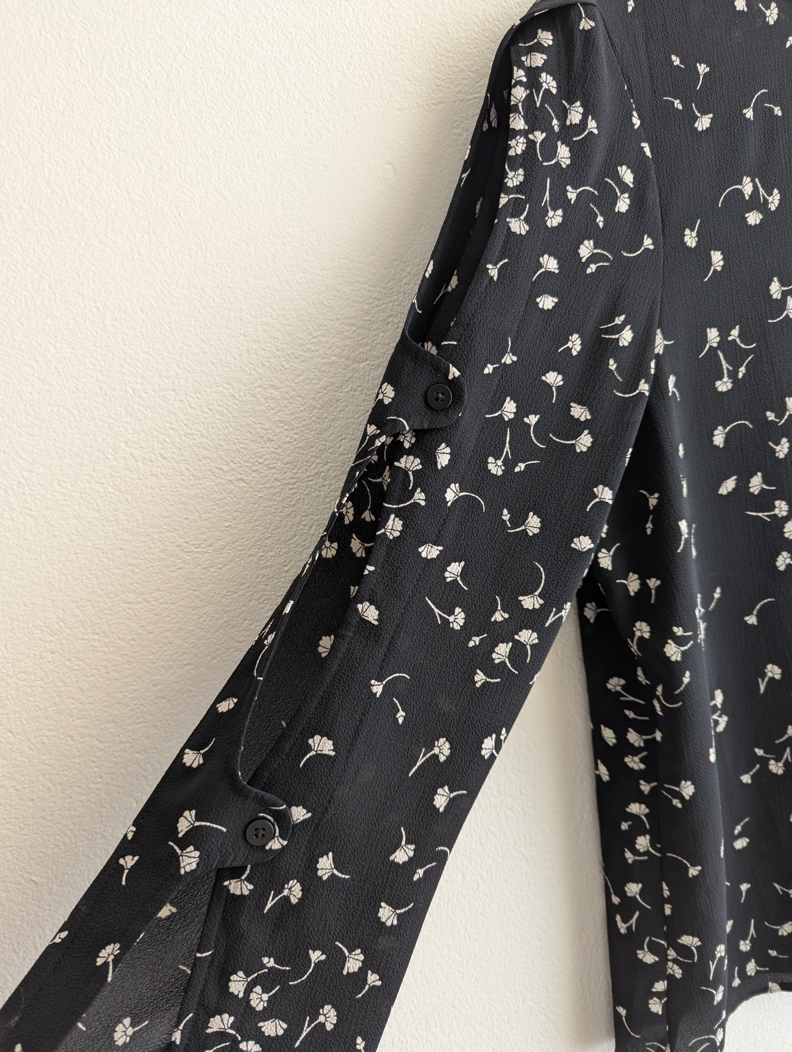 Veronika Maine Floral Blouse