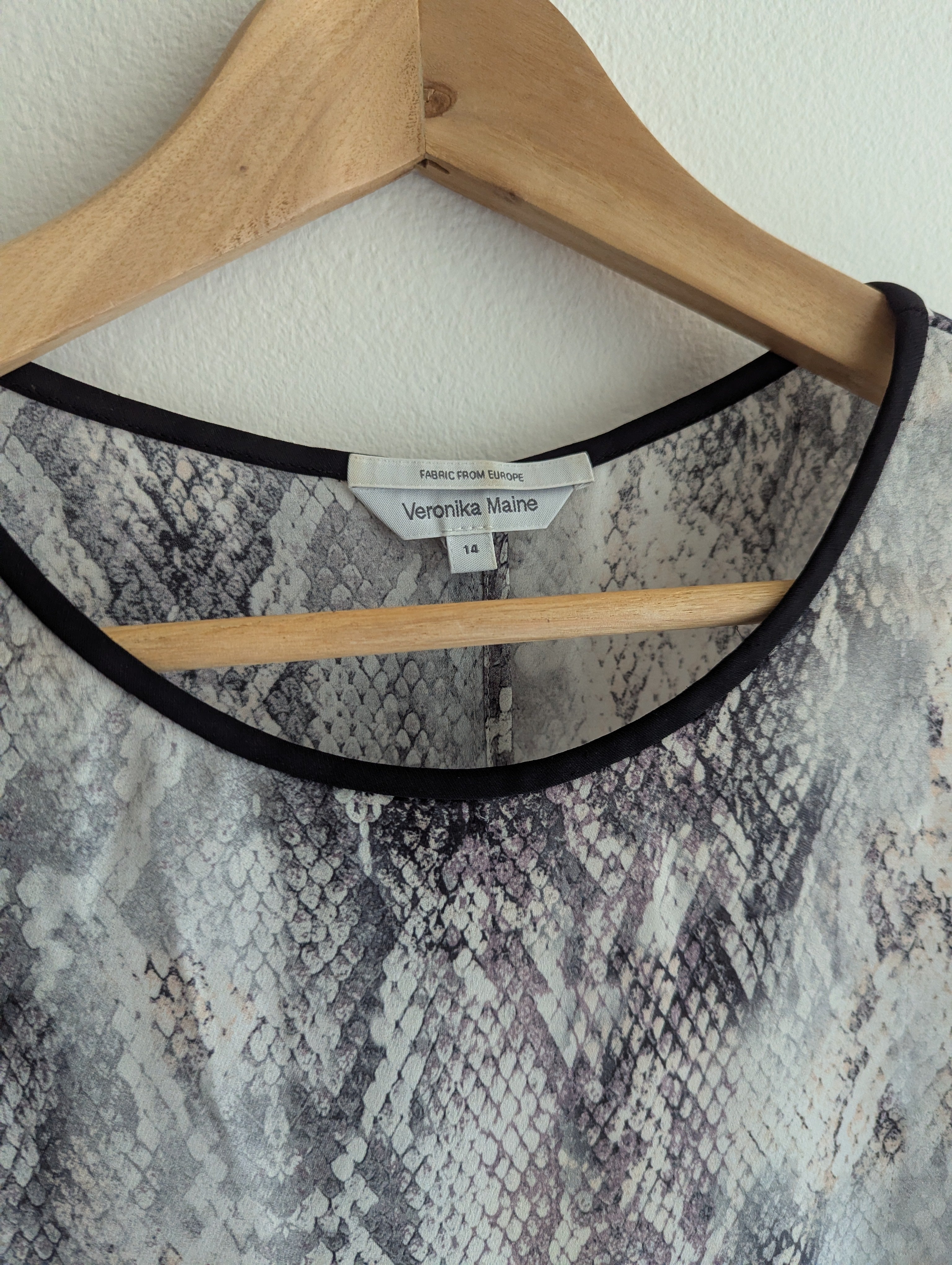 Veronika Maine Snake Print Top
