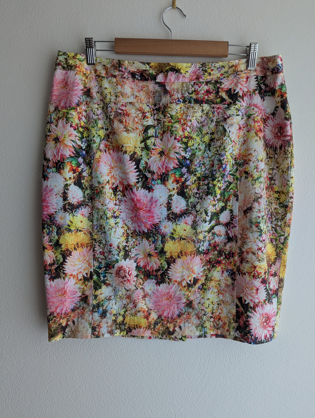 Veronika Maine Floral Skirt