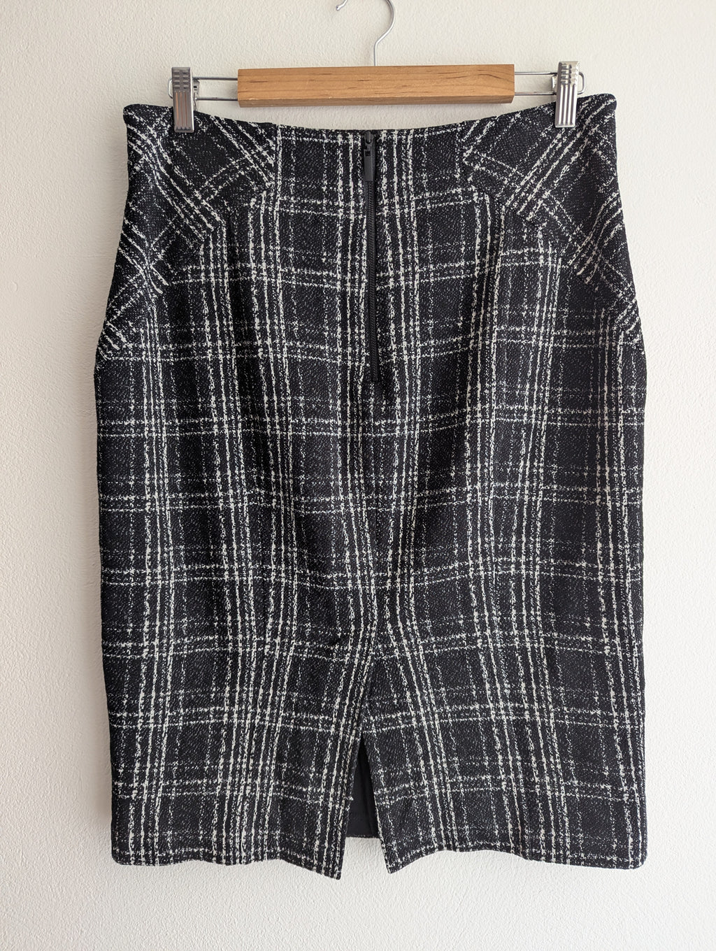 Cue in the City Check Skirt