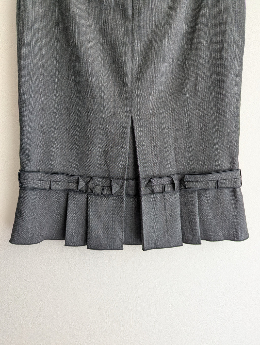 Cue Ruffle Hem Tailored Skirt