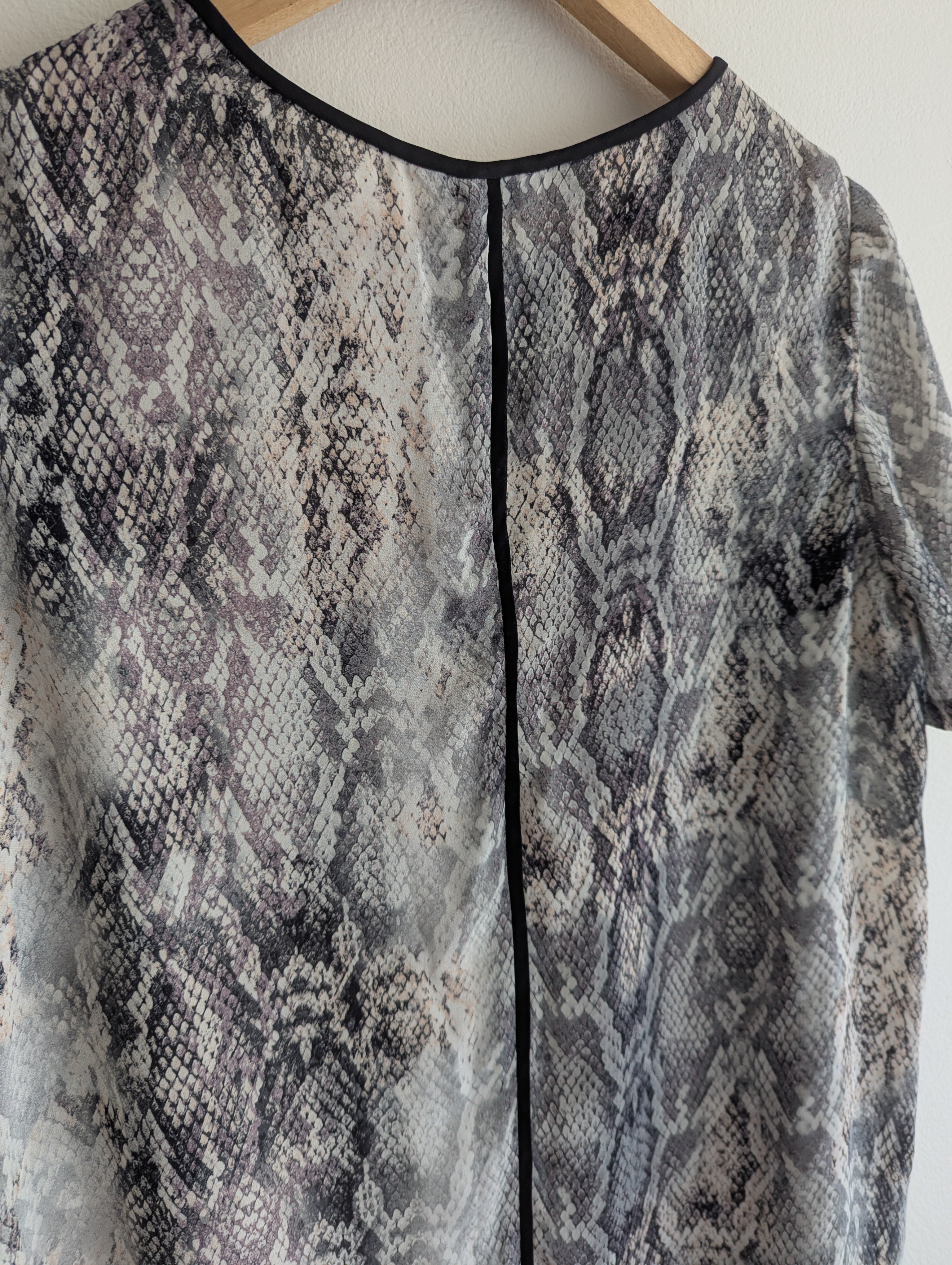 Veronika Maine Snake Print Top