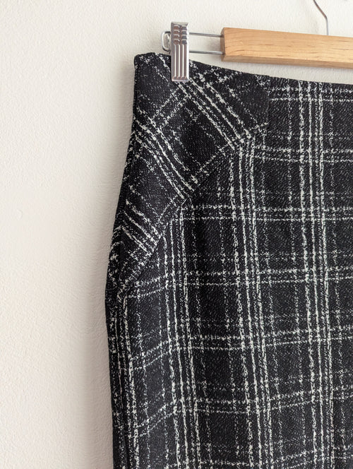 Cue in the City Check Skirt