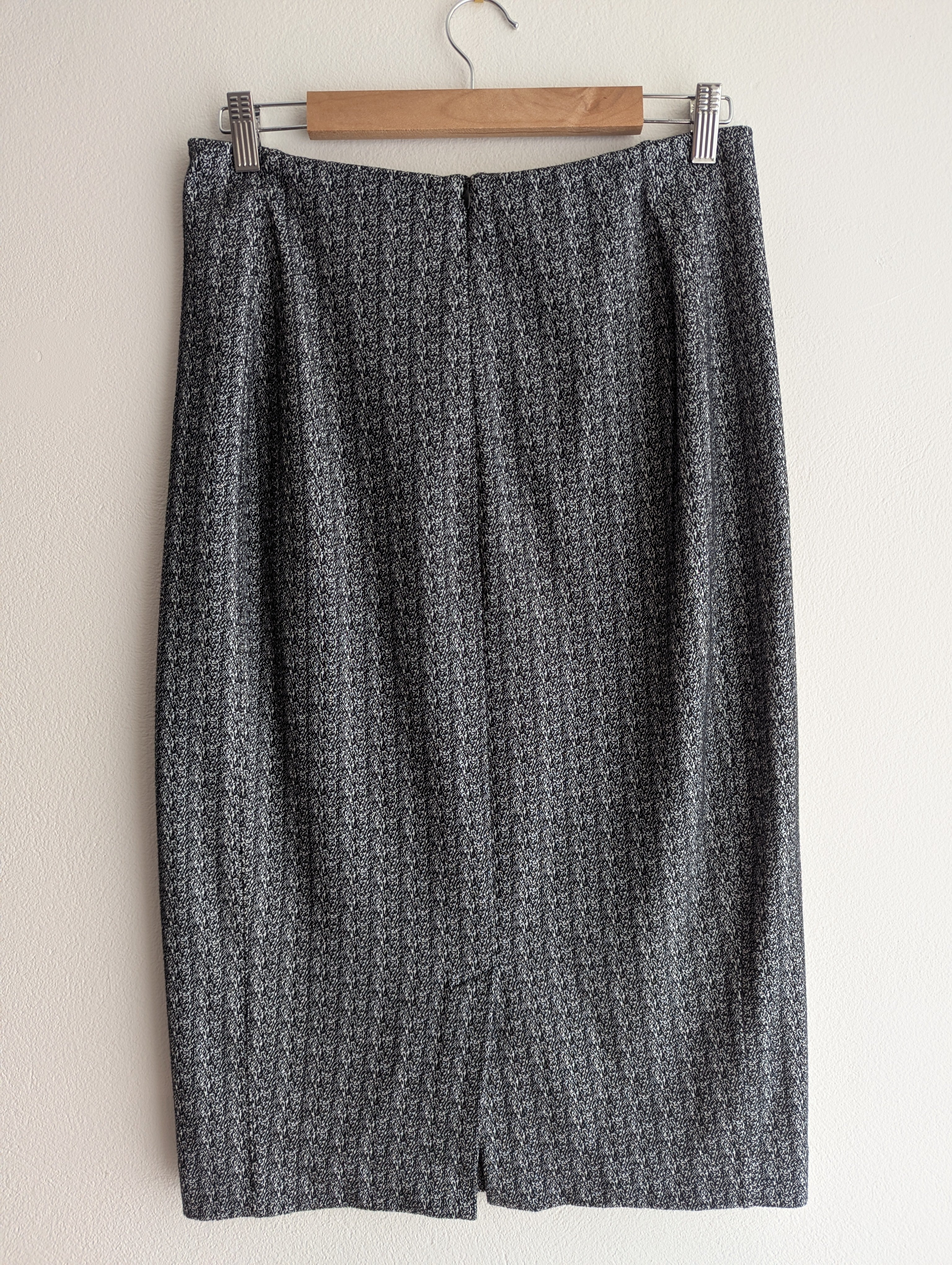 Veronika Maine Abstract Midi Skirt