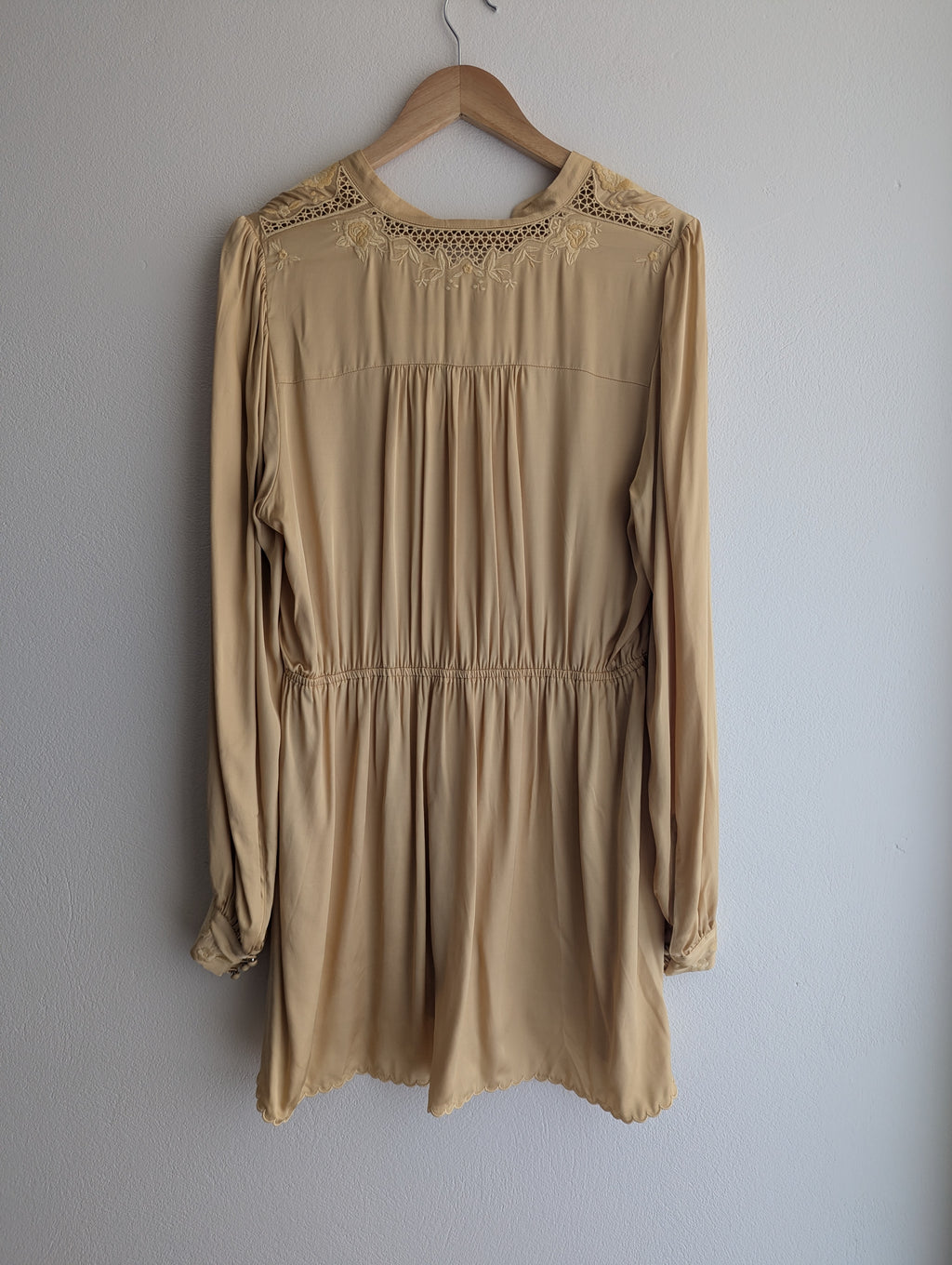 Tigerlily Long-Sleeve Satin Dress