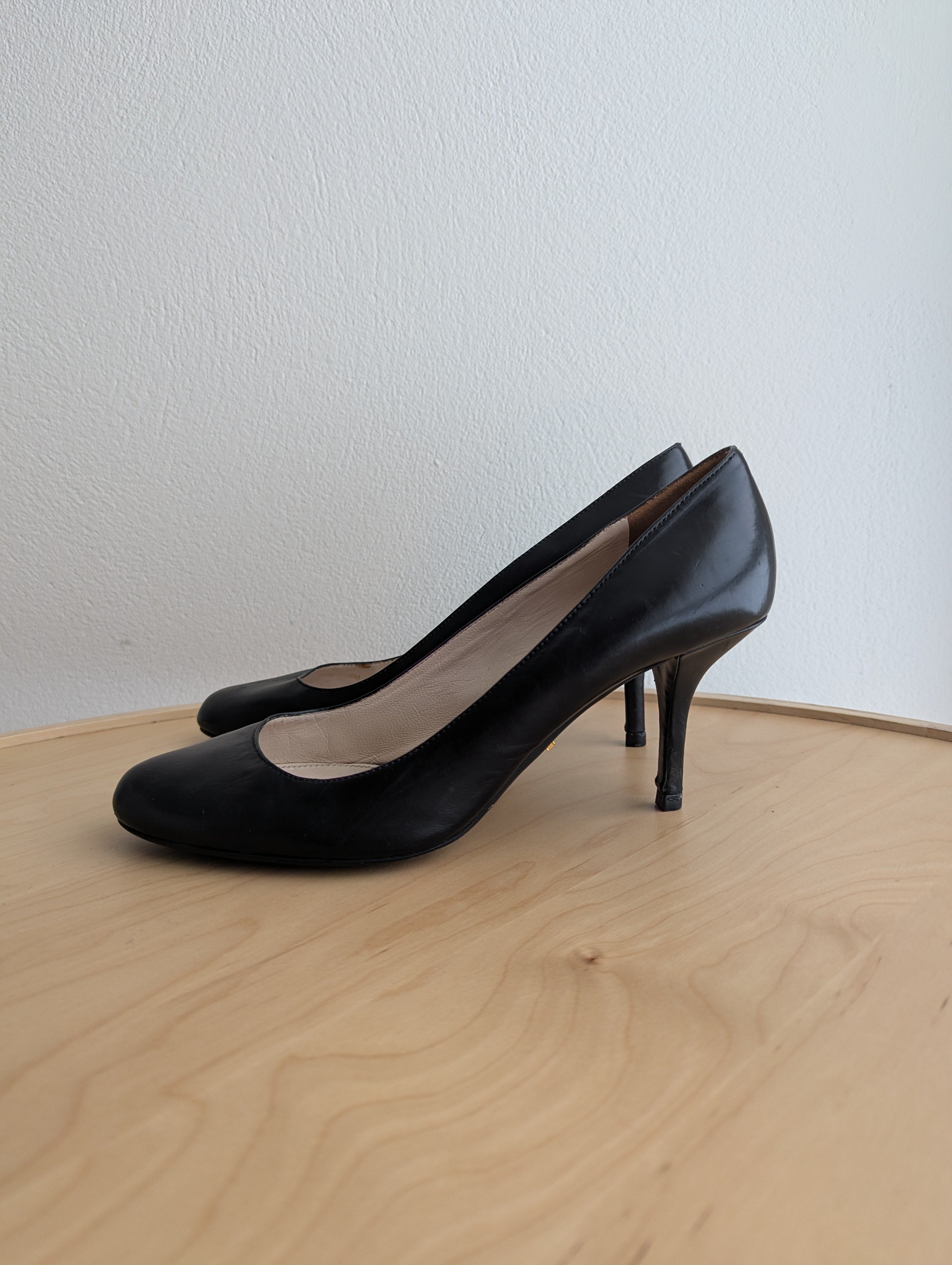 Prada Black Leather Pumps
