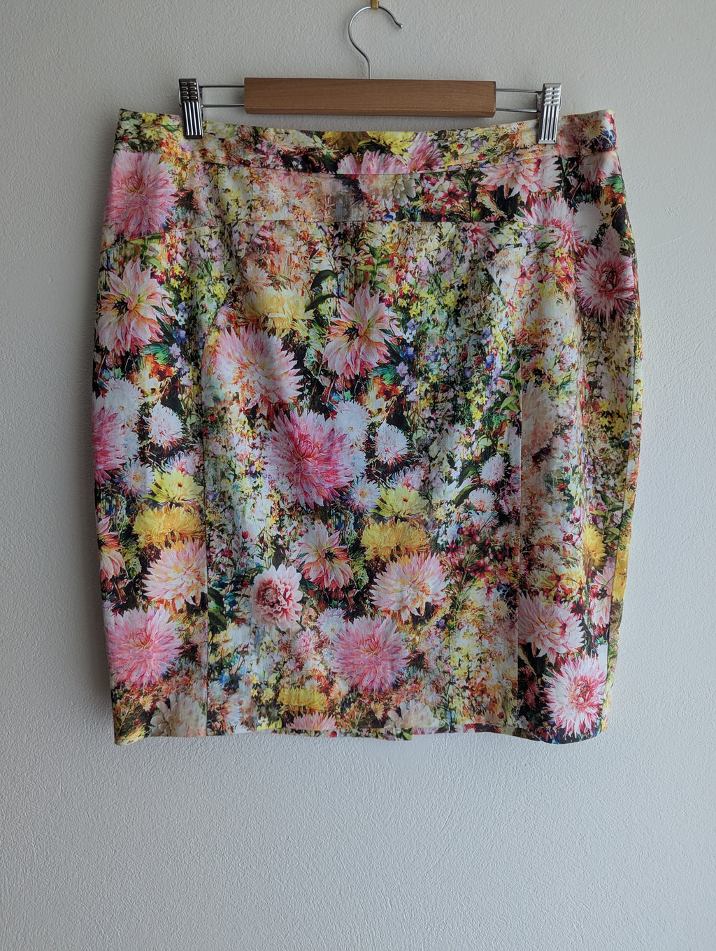 Veronika Maine Floral Skirt