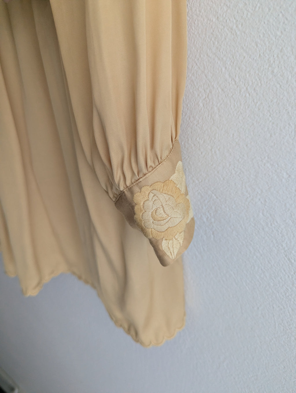 Tigerlily Long-Sleeve Satin Dress