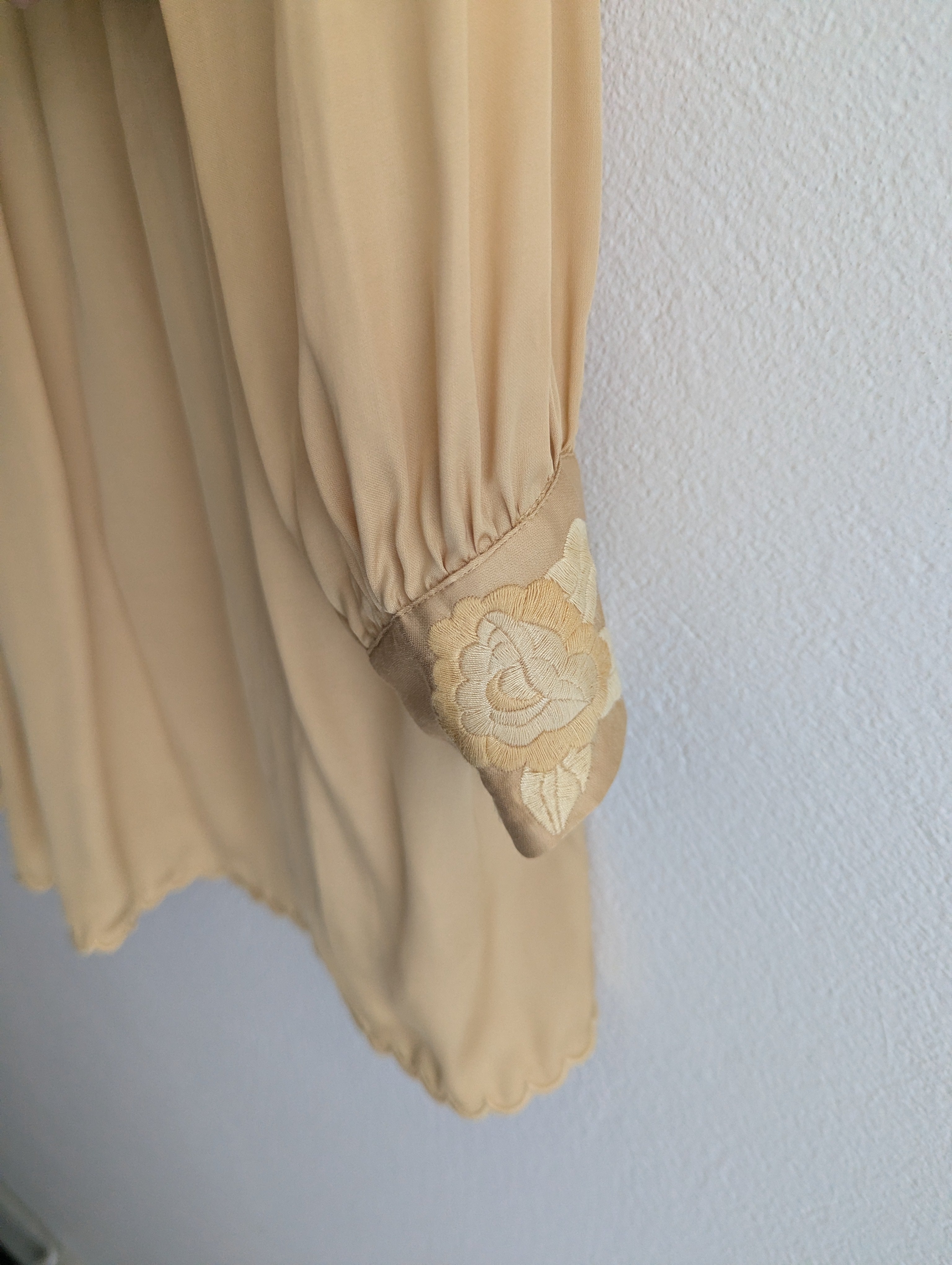 Tigerlily Long-Sleeve Satin Dress