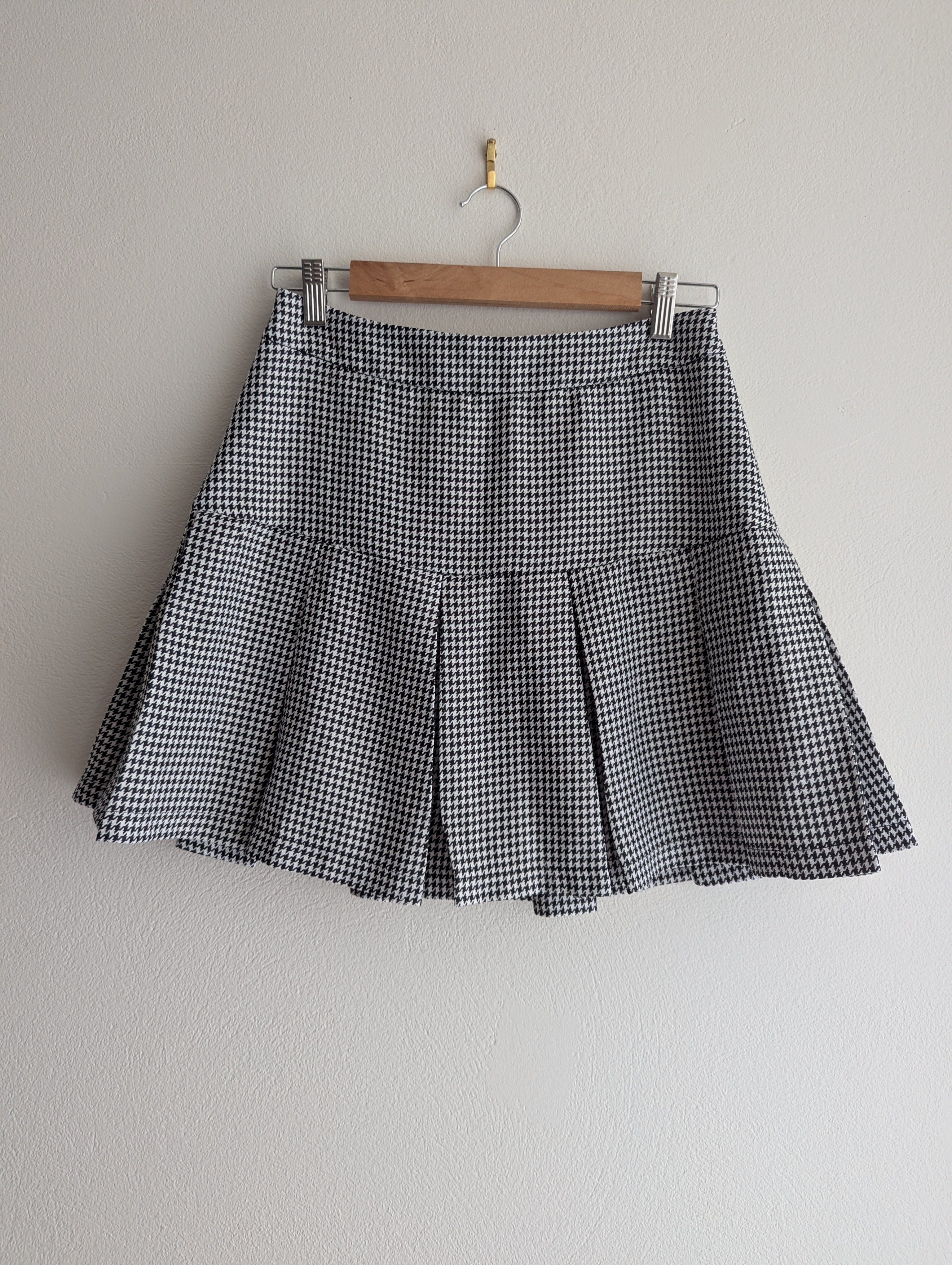 Ally Pleated Houndstooth Mini Skirt