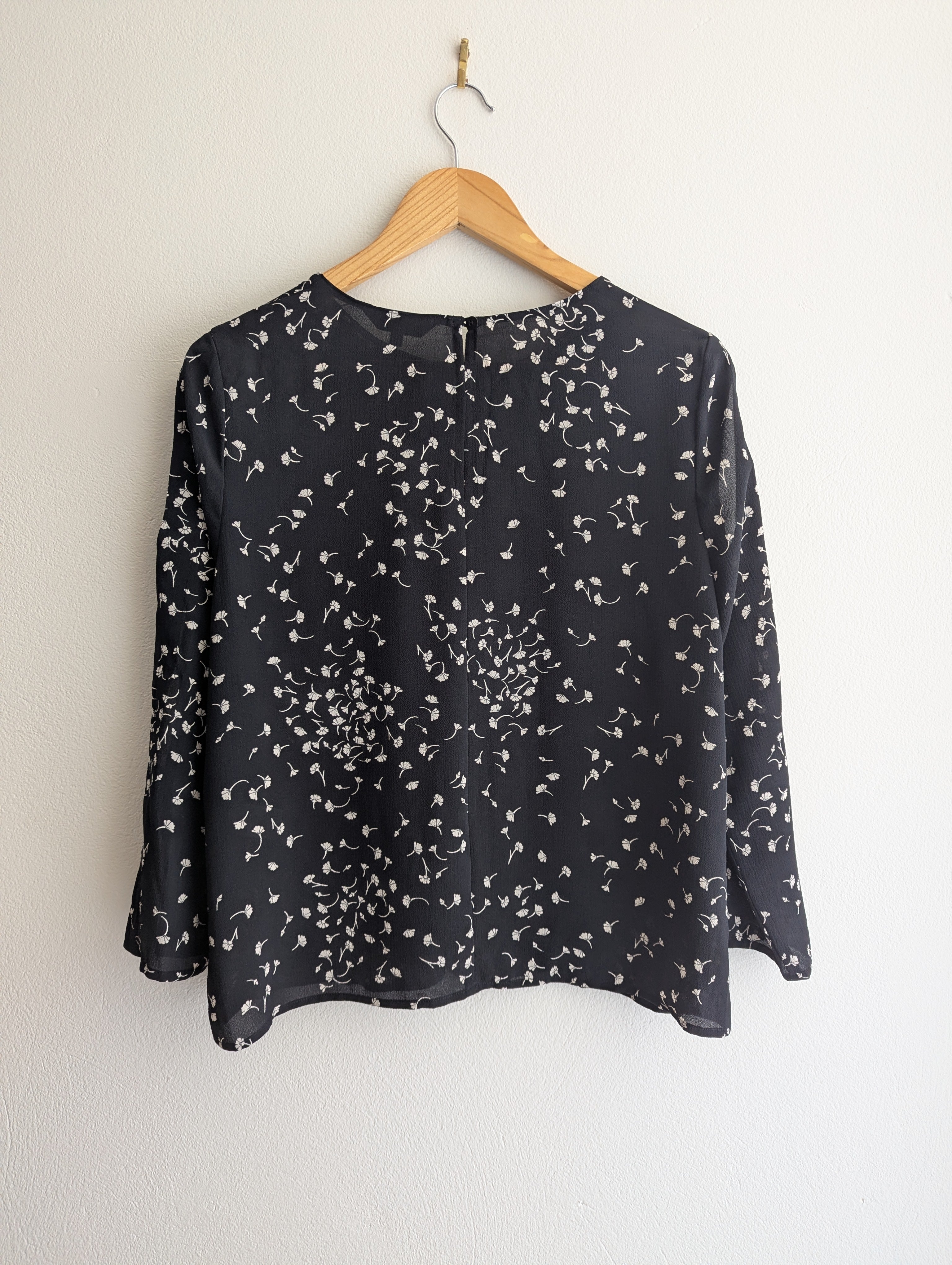 Veronika Maine Floral Blouse