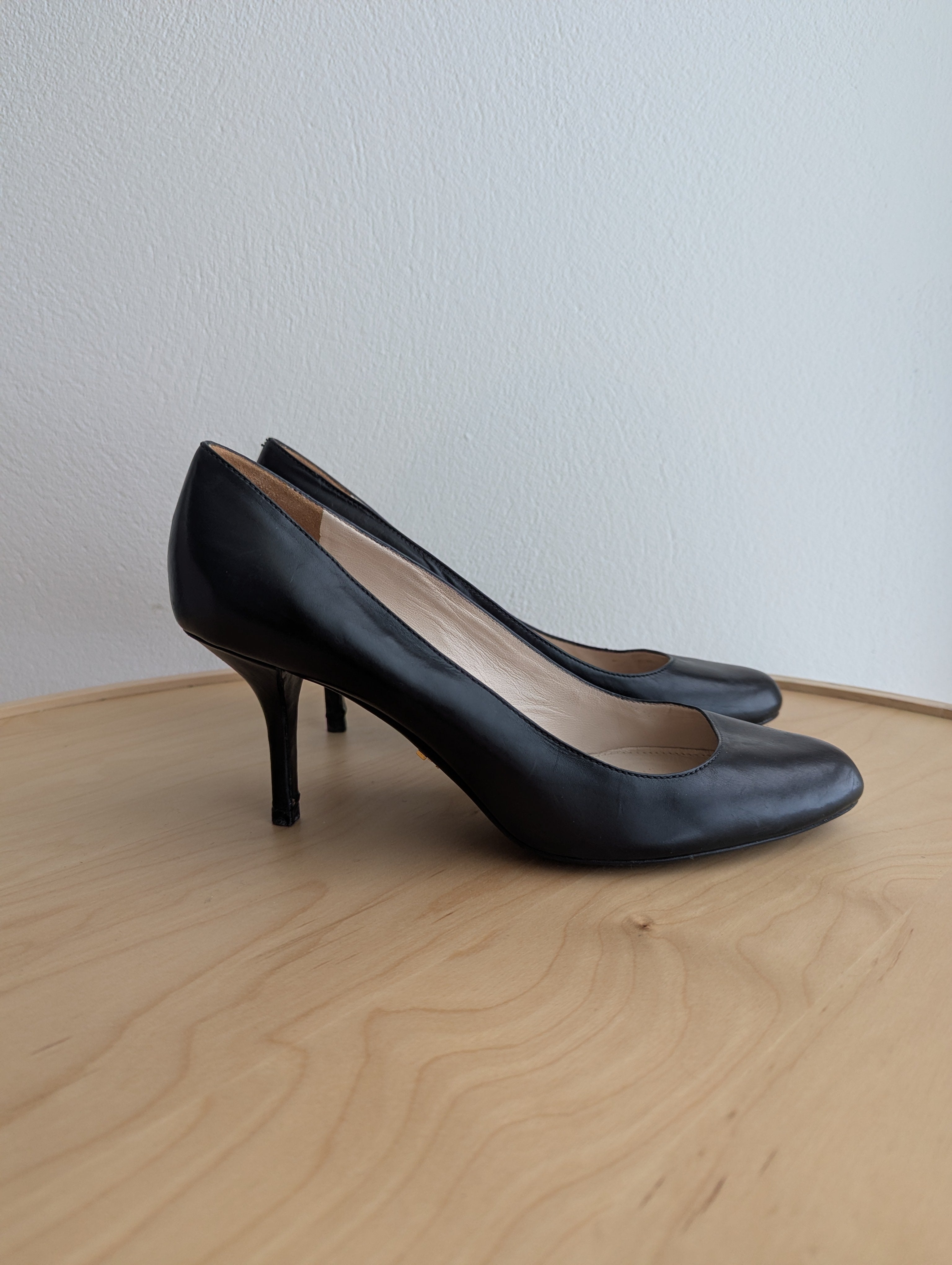 Prada Black Leather Pumps