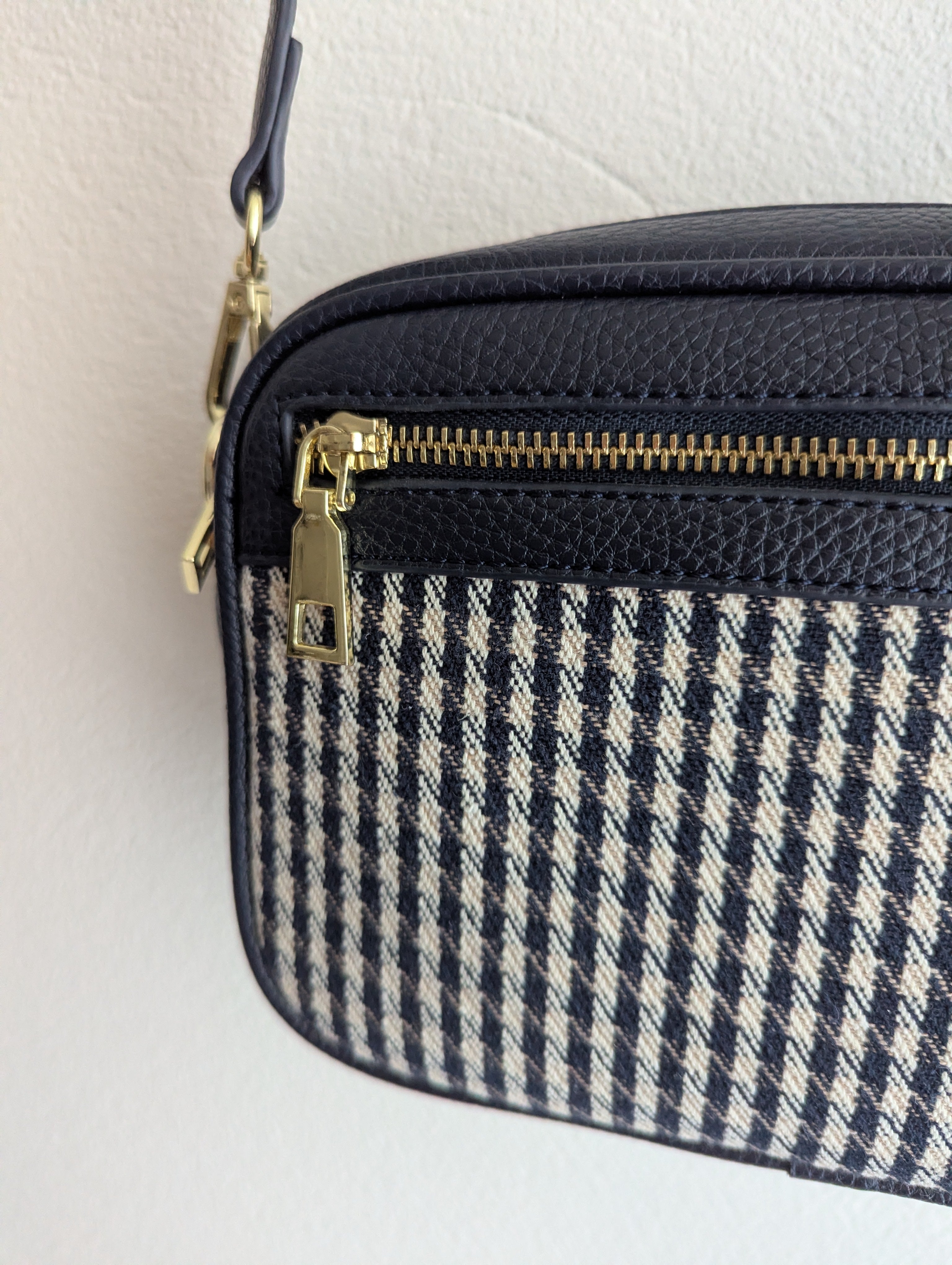 Zjoosh navy and houndstooth cross body camera bag