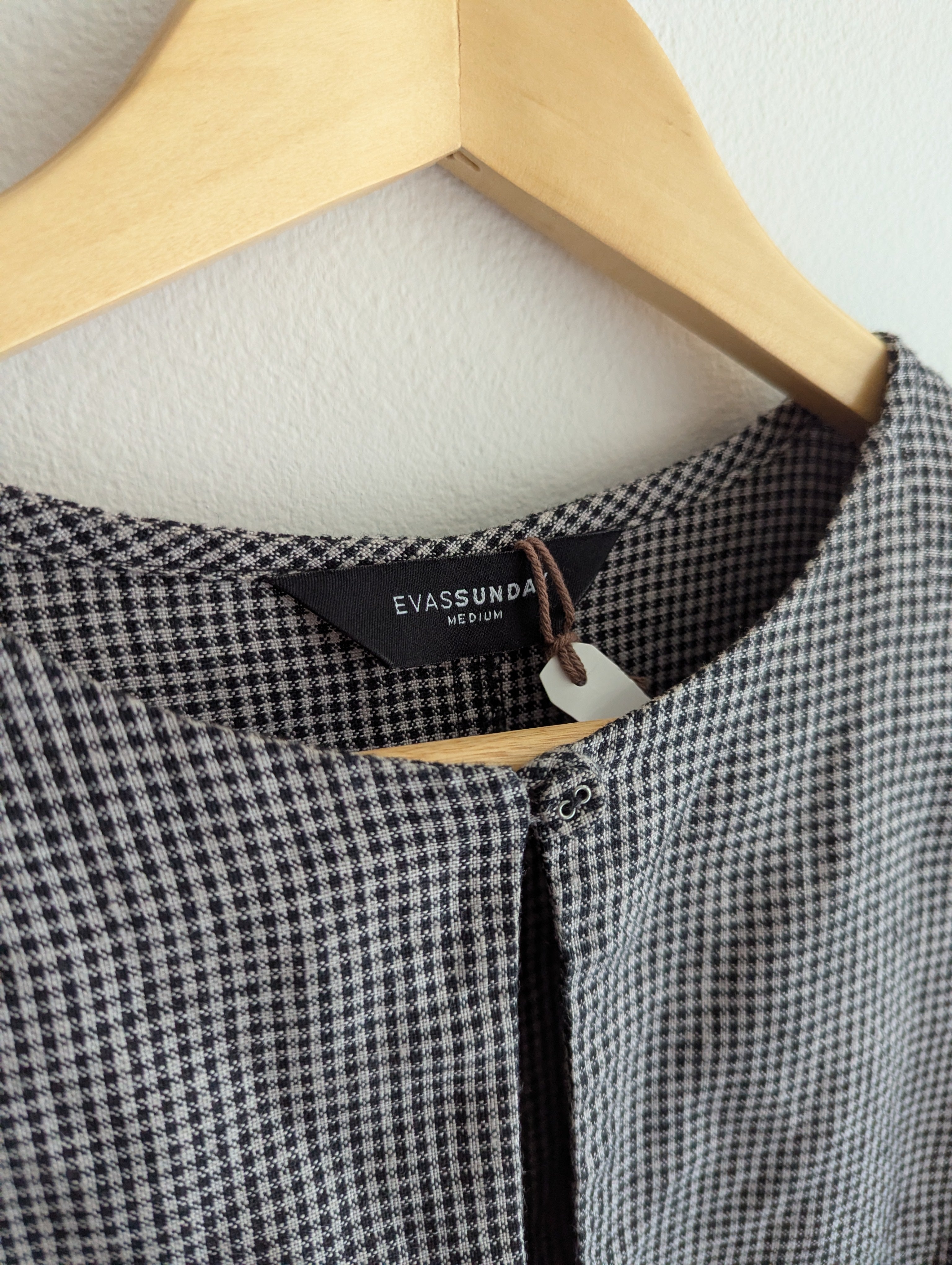 Eva's Sunday Linen Tunic Top