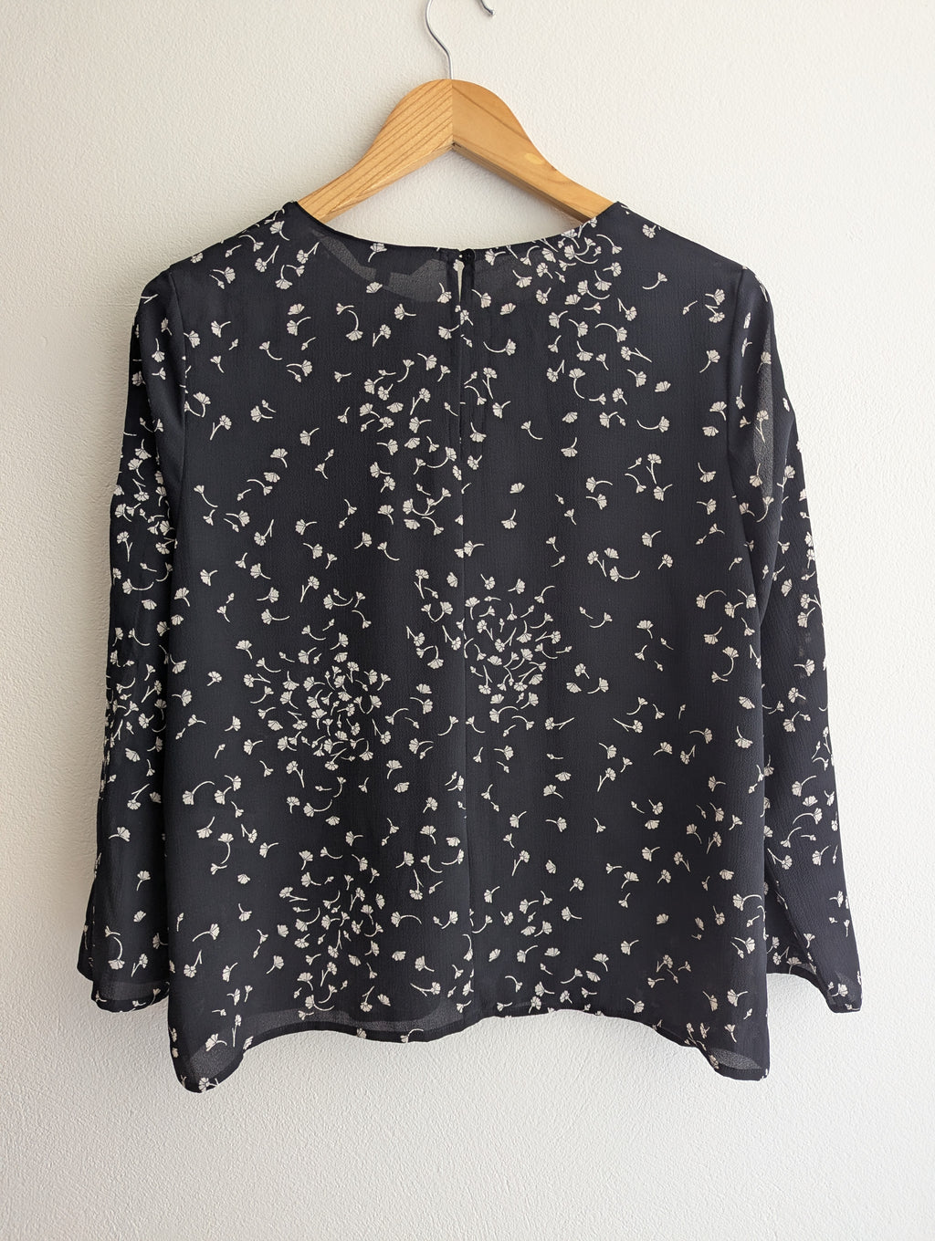 Veronika Maine Floral Blouse