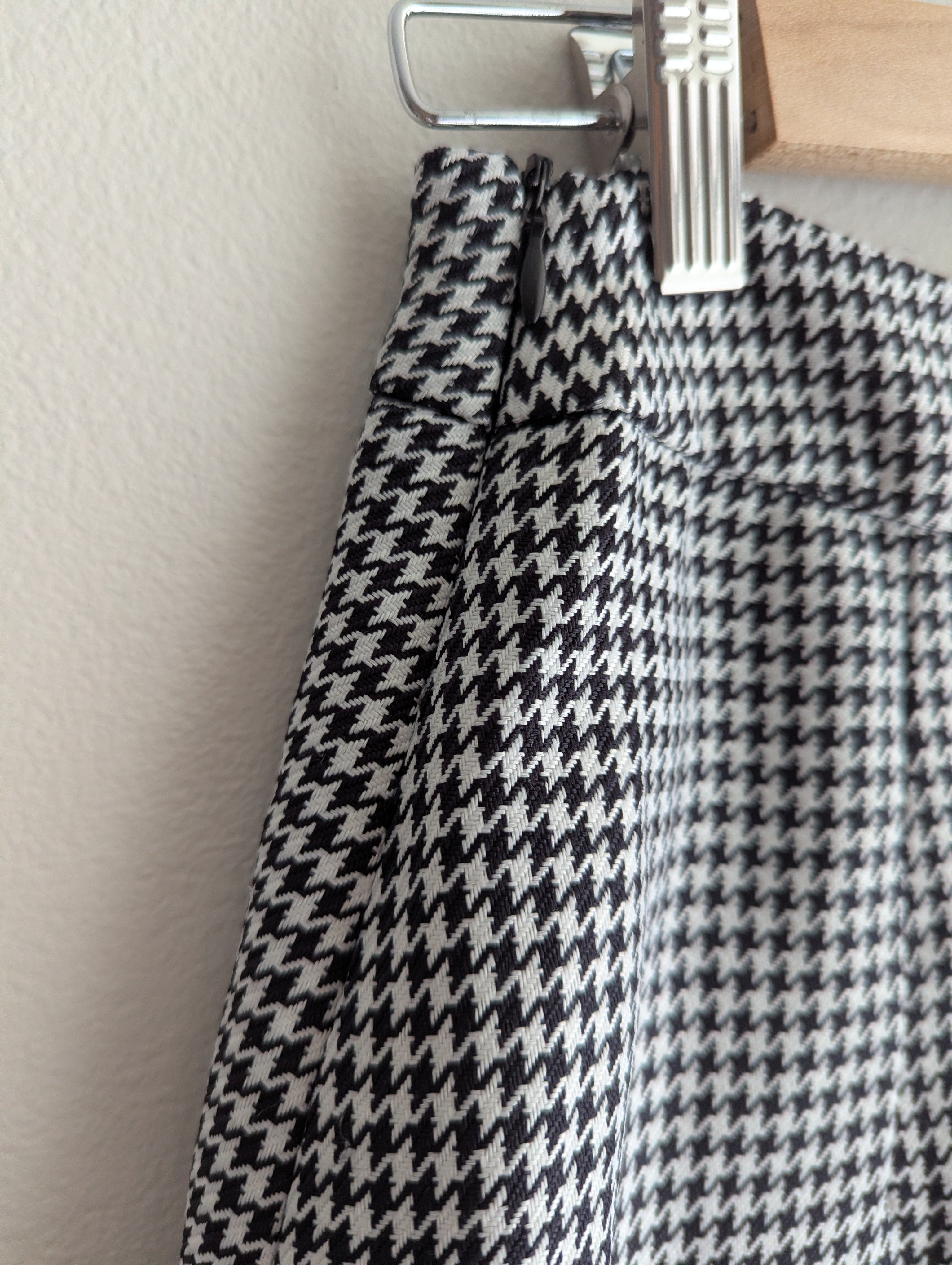Ally Pleated Houndstooth Mini Skirt