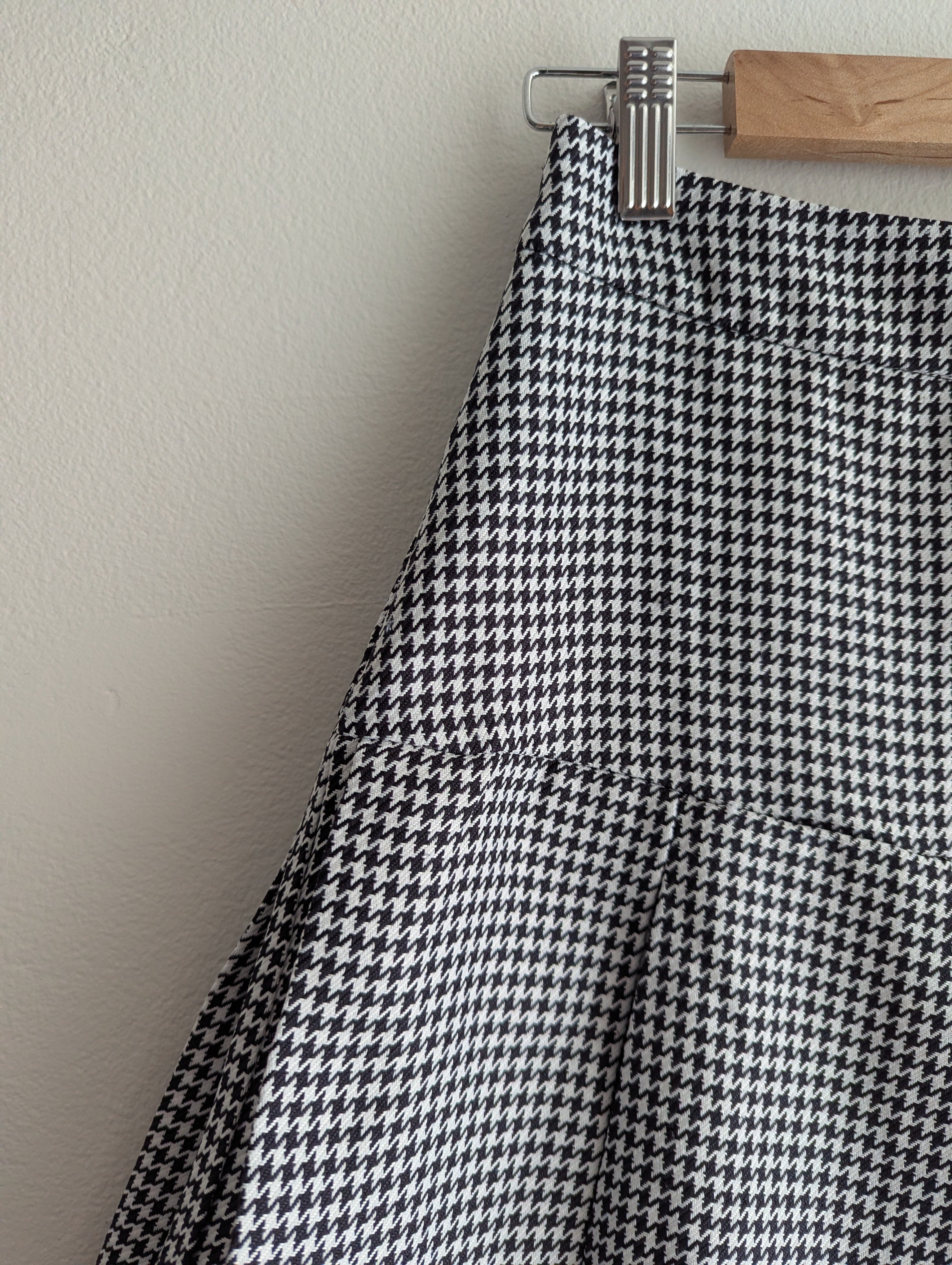Ally Pleated Houndstooth Mini Skirt