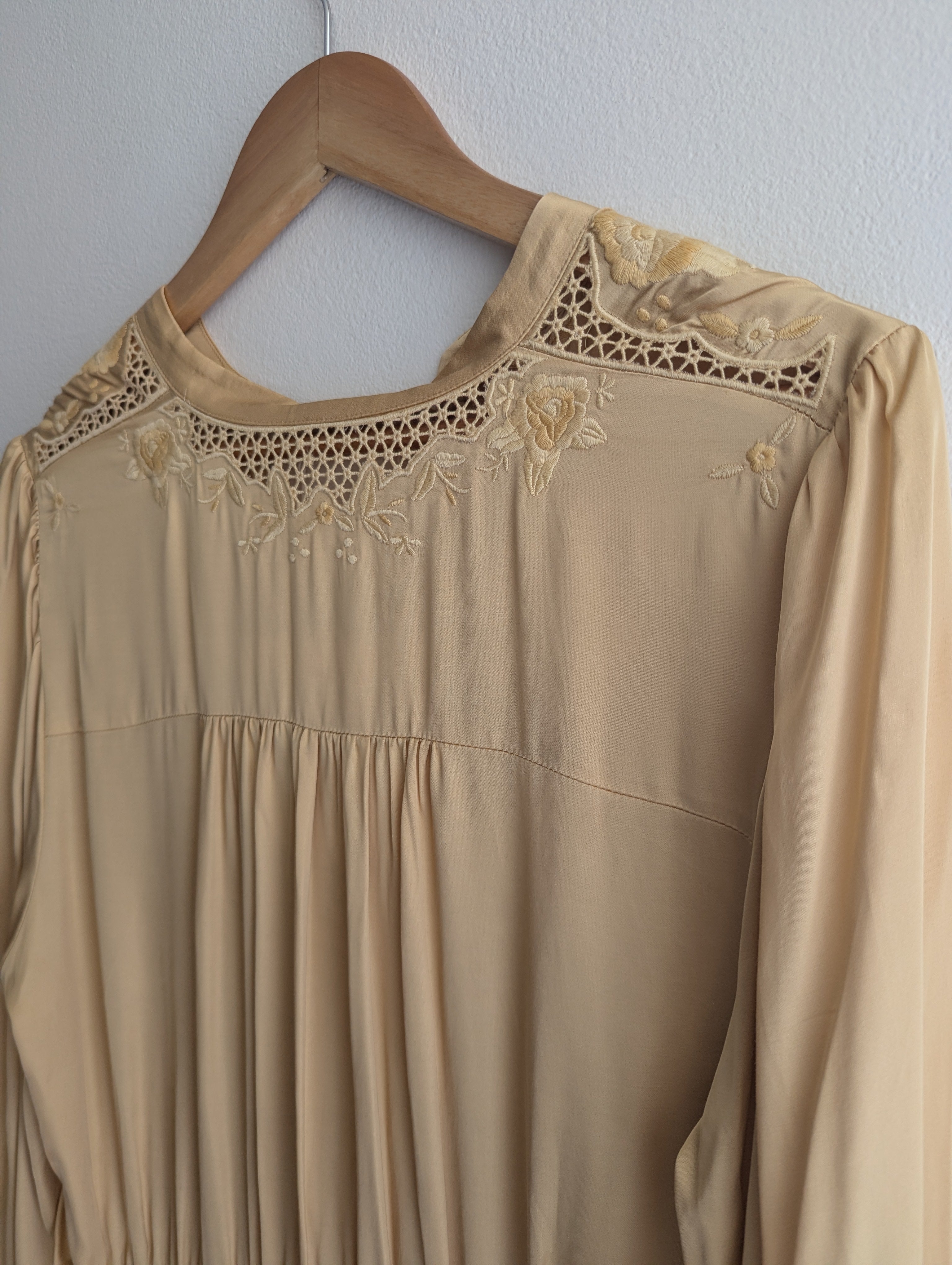 Tigerlily Long-Sleeve Satin Dress