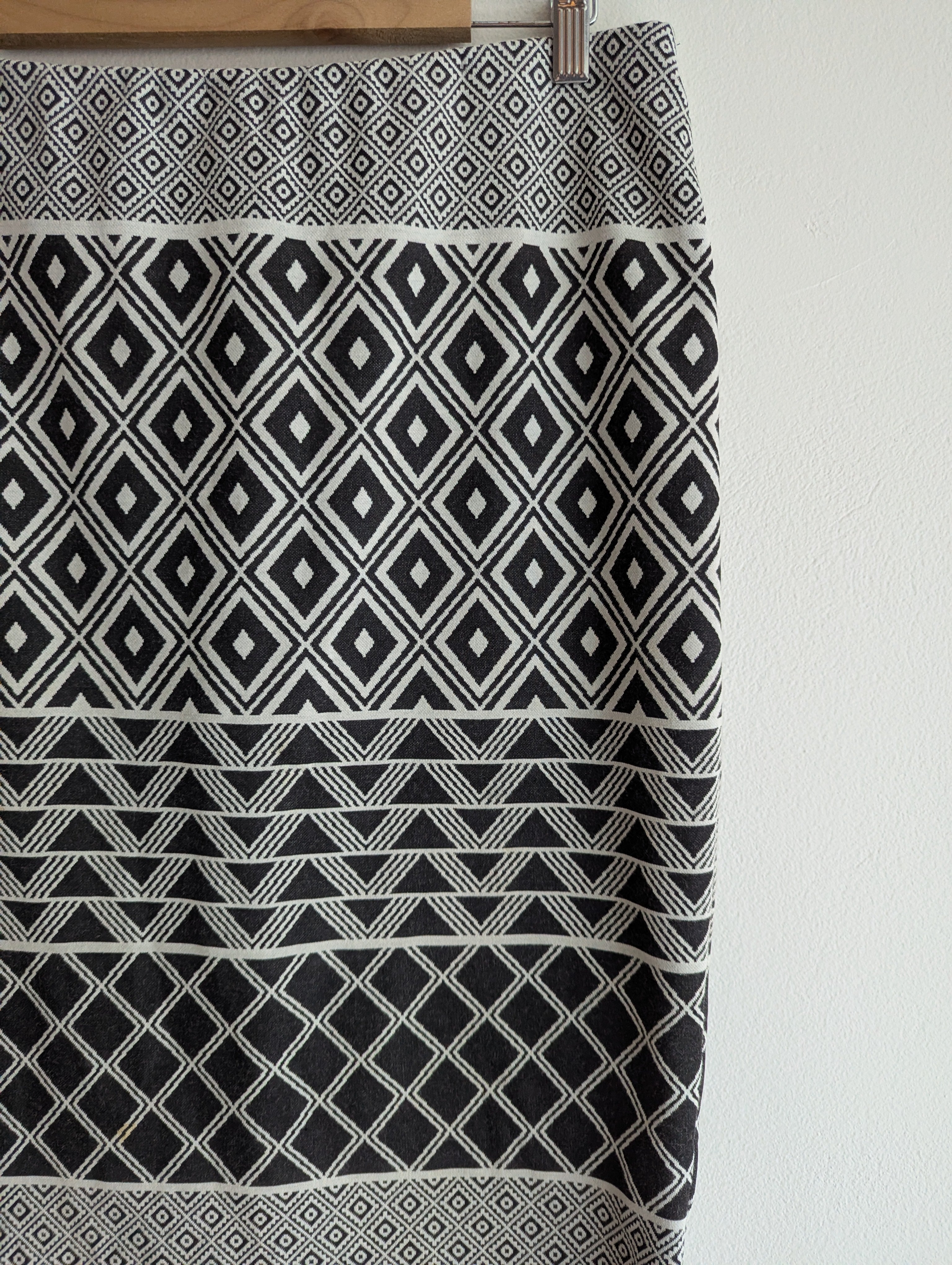 Veronika Maine Geometric Midi Skirt