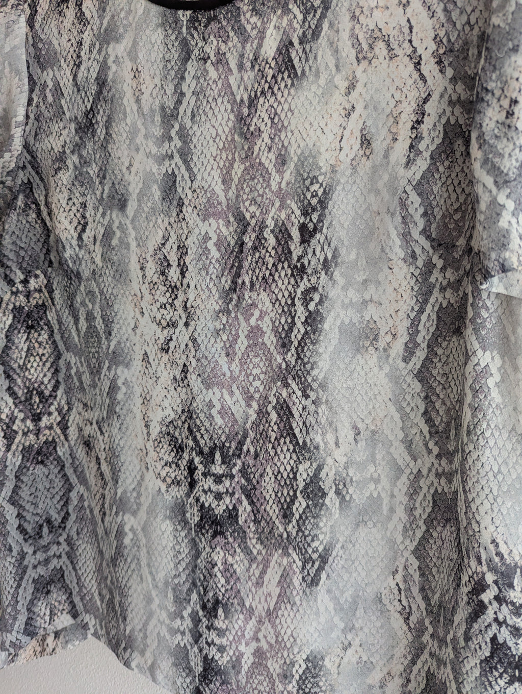 Veronika Maine Snake Print Top
