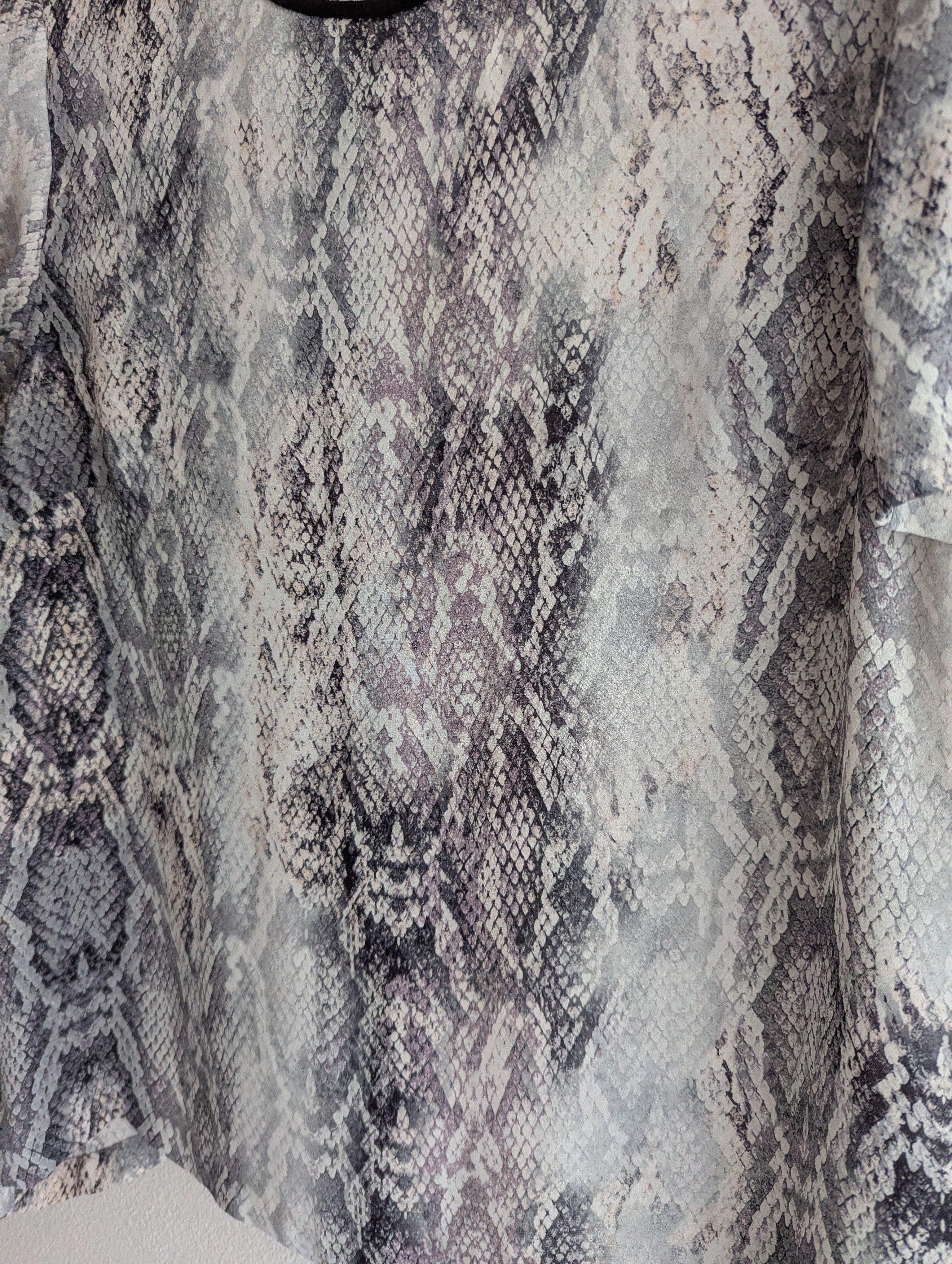 Veronika Maine Snake Print Top