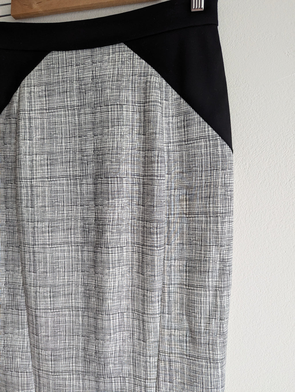 Cue Abstract Pencil Skirt