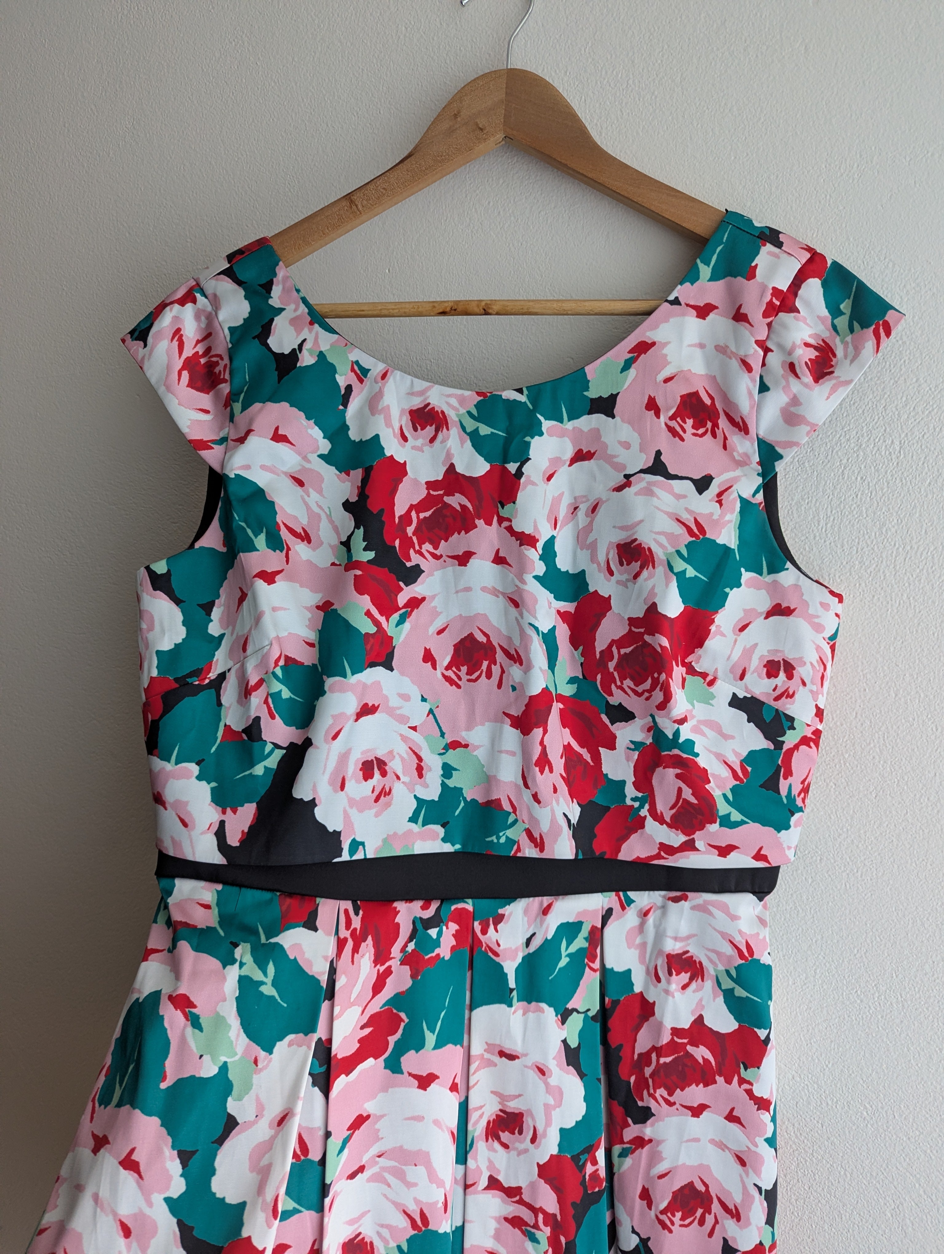 Review Floral Dress